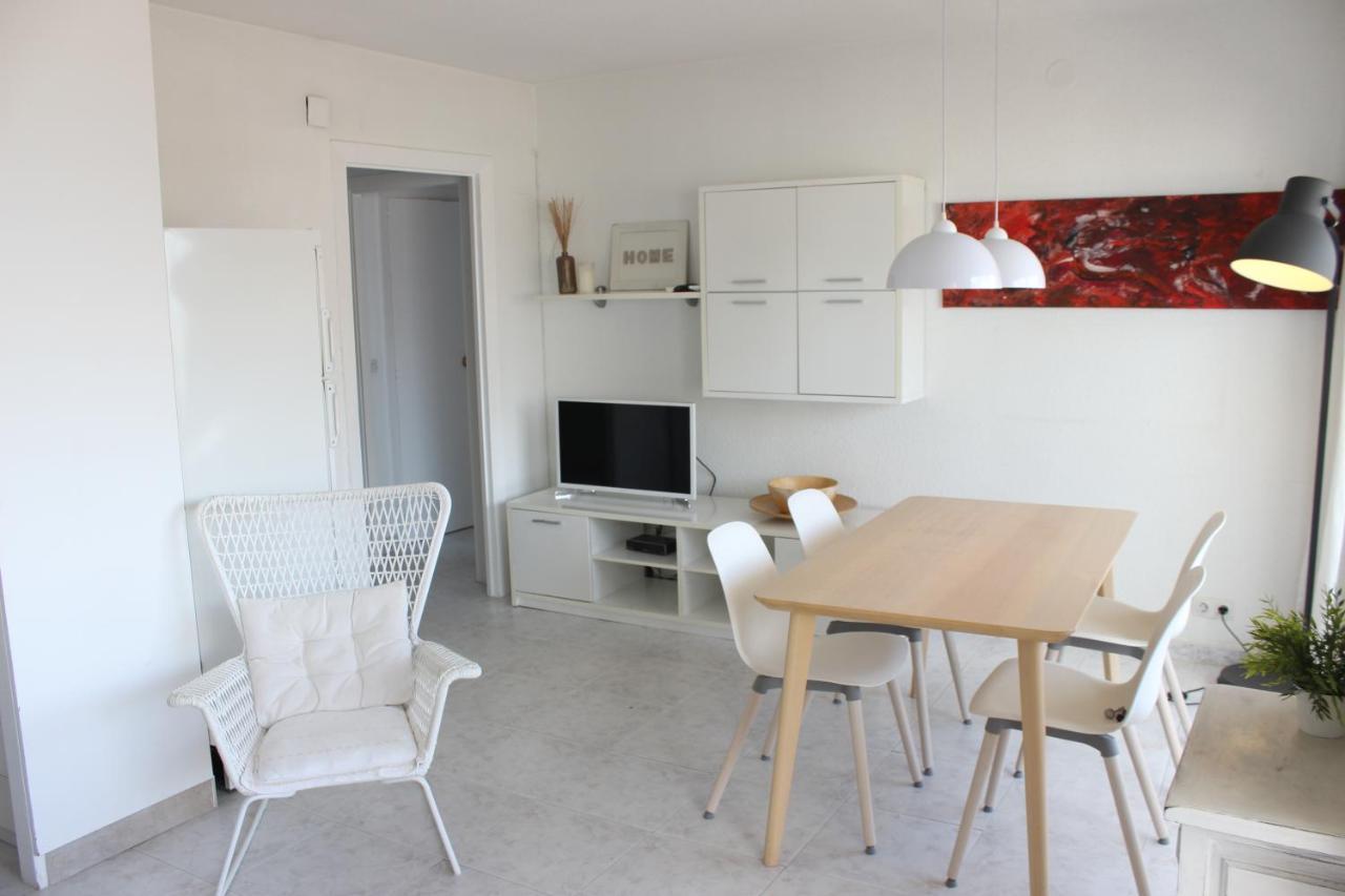 Beautiful Apartment In Front Of Beach, Pool, View Rosas Exterior foto